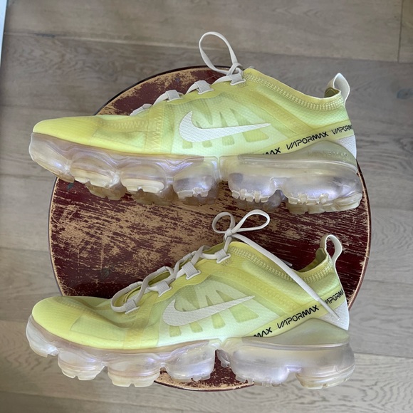 Nike Air Vapormax SE Luminous Green Phantom - women’s size 8 - Picture 7 of 8